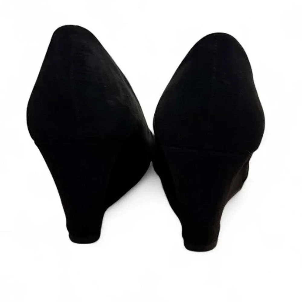 Madeline Stuart Womens Black Faux Suede Wedge Pumps Knotted Toe Shoes Size 7.5M